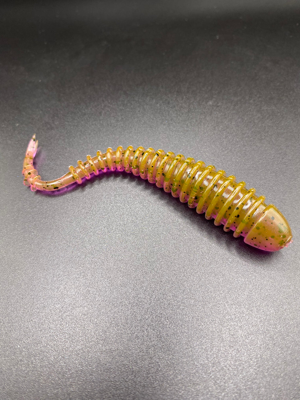 4.4" Twitch Shad